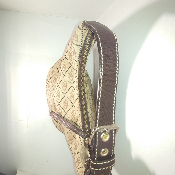 Dooney & Bourke hobo purse - Picture 6 of 8